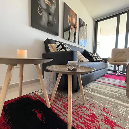 公寓 Unforgettable Experience In A Modern Apartment! 拉纳卡