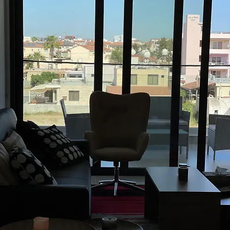 Unforgettable Experience In A Modern Apartment!