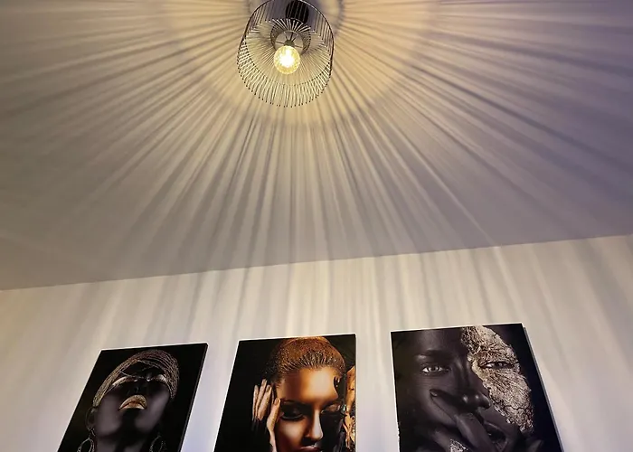 Unforgettable Experience In A Modern Apartment!