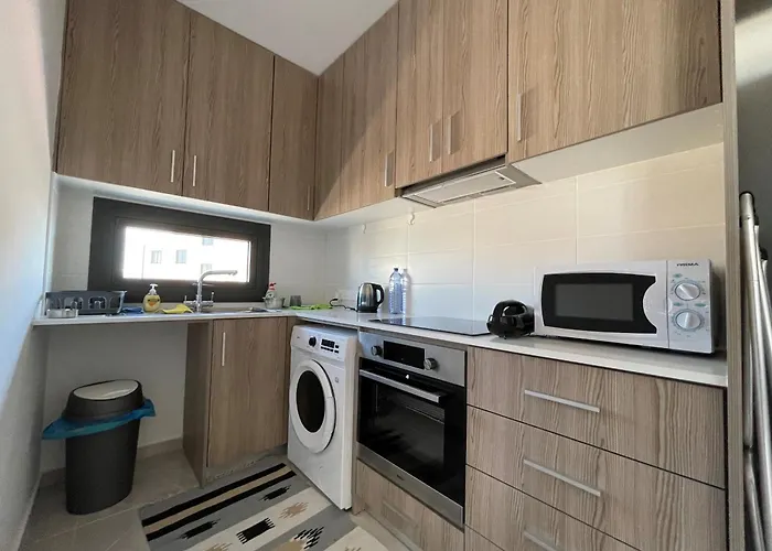 Unforgettable Experience In A Modern Apartment!