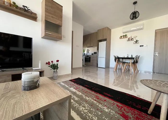 Unforgettable Experience In A Modern Apartment! Larnaca