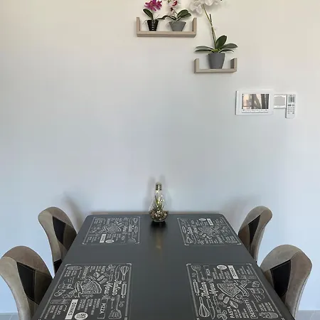 Apartman Unforgettable Experience In A Modern Apartment!